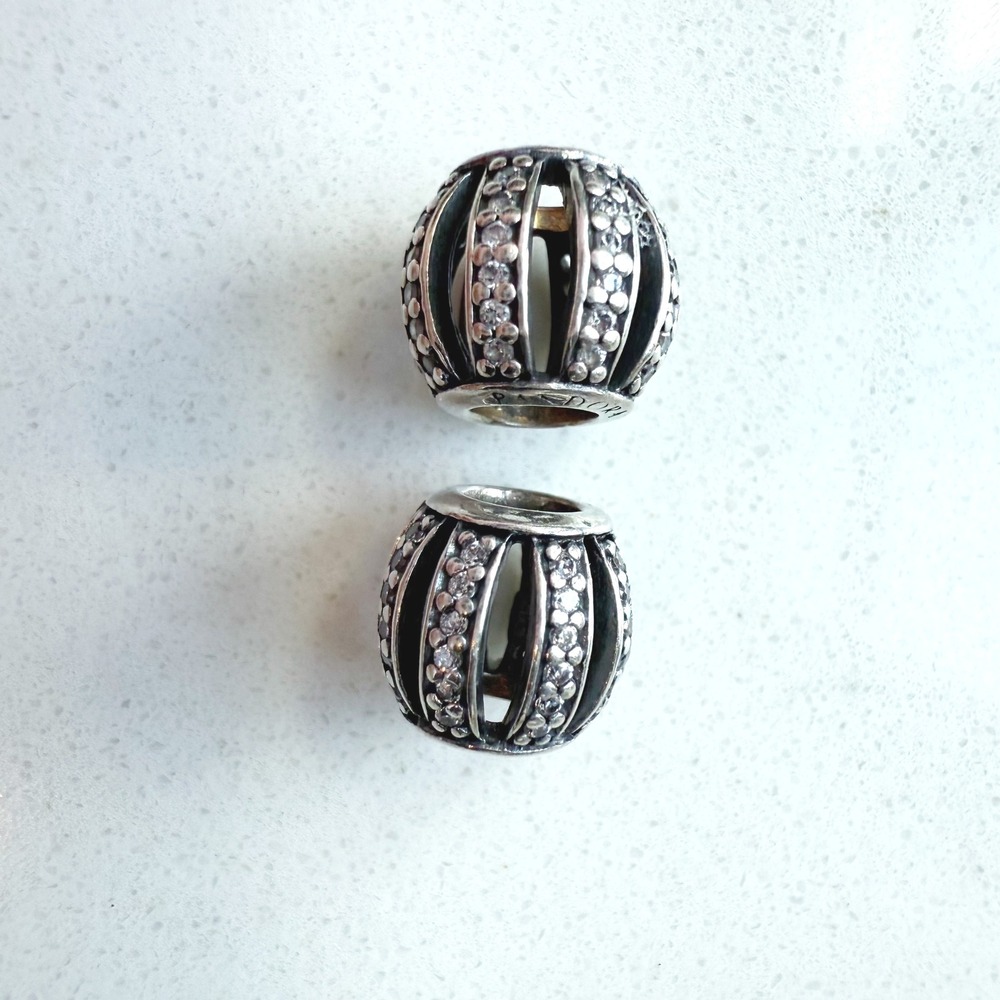 Set of 2 Retired Pandora Leading Lady Barrel‎ Charm Cubic Zirconia - Picture 3 of 7